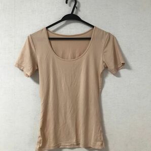 058146 UNIQLO ユニクロ　ヒートテック　 半袖 トップス ブラック 半袖Tシャツ ベージュ