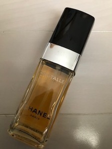 美品 シャネル CHANEL CRISTALLE クリスタル オードトワレ スプレー 60ml ポイント消化 【土日月限定クーポンご利用で4800円】