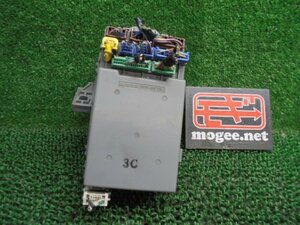 5EE1072YH2 ) ホンダ クロスロード RT3/RT4 純正 室内ヒューズボックス　52626LF