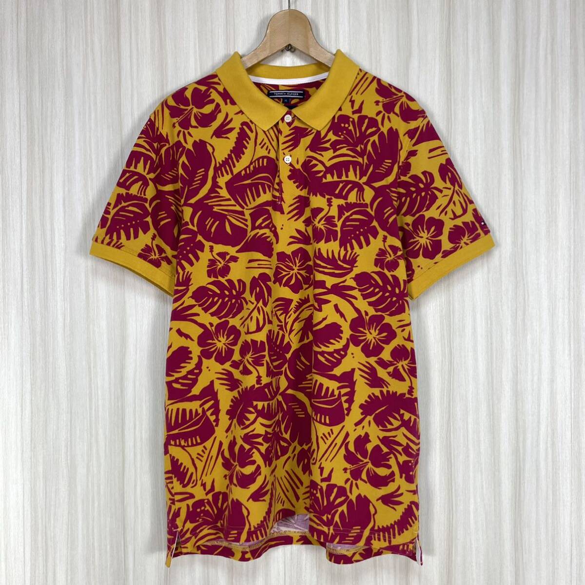 ☆希少☆トミーヒルフィガー 刺繍フラッグロゴ アロハ ハイビスカス 総柄プリント 半袖ポロシャツ XL マスタードイエロー アメカジ 古着 ☆希少☆トミーヒルフィガー 刺繍フラッグロゴ アロハ ハイビスカス 総柄プリント 半袖ポロシャツ XL マスタードイエロー アメカジ 古着