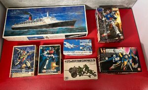 1円～　ジャンク　プラモデル　ガンダム　戦闘機　客船 等　色々　大量　7点　まとめ売り　(部品取り) / QUEEN ELIZABETH 2 / GUNDAM GP01