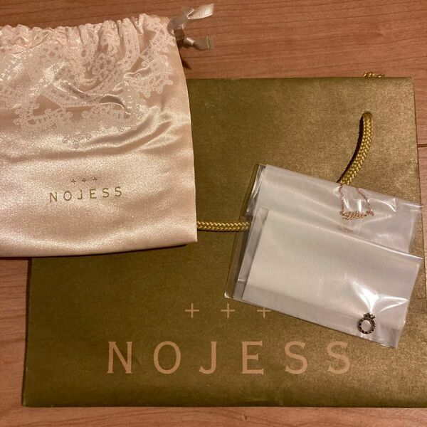 NOJESS ブレスレット　Dia 指輪チャーム付き 紙袋