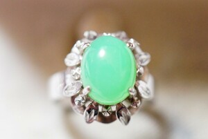 670 天然石 緑石 リング 指輪 ヴィンテージ アクセサリー アンティーク 色石 宝石 カラーストーン 装飾品