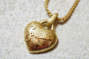 1353 GIVENCHY/ジバンシィ ペンダント ネックレス ヴィンテージ ブランド アクセサリー アンティーク ゴールドカラー 首飾り 装飾品