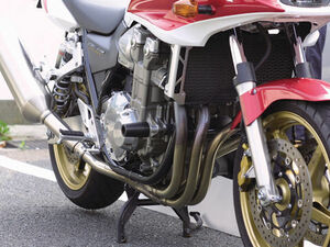 79912エンジンプロテクター車種別キット　CB1300SF/SB（'03～'13）、CB1100（'10～'13）