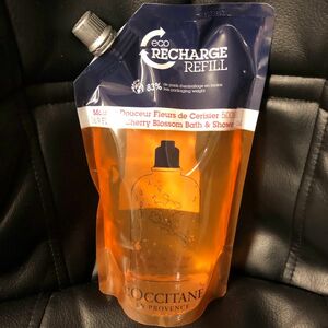 ロクシタン シャワージェル　チェリーブロッサム　リフィル　500ml 詰め替え用　 LOCCITANE