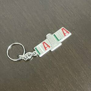 キーホルダー 中古品 イタリア ピサの斜塔 イタリア製の画像1