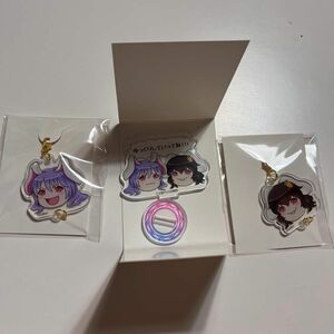 ダイソー 東方Project アクリルスタンド　アクリルチャーム　送料込 ゆっくり 因幡てゐ　てゐ　鈴仙　鈴仙・優曇華院・イナバ