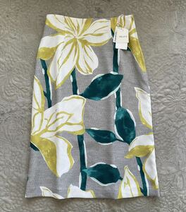  unused tag attaching Nolley's floral print skirt jasmine print light gray yellow color green polyester knees under height slit 38 made in Japan 