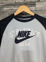 ★送料無料★ NIKE　ナイキ　長袖Tシャツ　トレーナー　トップス　レディース　Lサイズ(150-160)_画像2