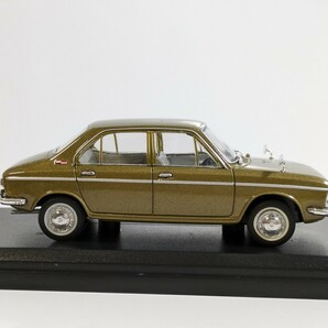 アシェット 国産名車コレクション 1/43 スバル 1000 1966の画像3