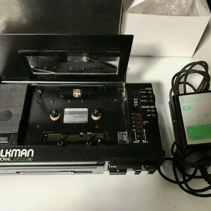 SONY WALKMAN Professional WM-D6 カセットプレーヤー (ジャンク品) 、元箱、カバー、ベルト、AC-9(専用ACアダプター)。の画像3