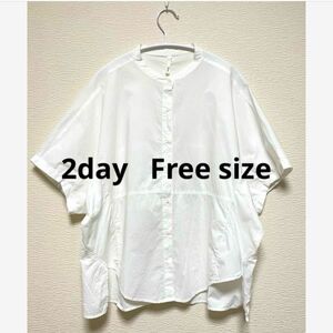 2day ブラウス　シャツ　ホワイト　Free size 半袖Tシャツ トップス