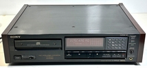 中古オーディオ ソニー CDプレーヤー SONY CDP-557ESD、本体のみ、ジャンク扱い_画像1