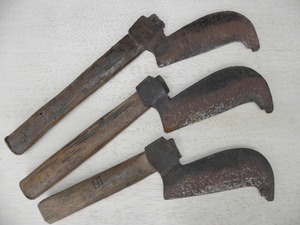 鉈 なた 鎌 3本 まとめて / 大工道具 刃物 古道具 ナイフ 薪割り 木こり 林業 斧 アウトドア ビンテージ レトロ 古い 昔