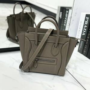 33506 新ロゴ　CELINE　セリーヌ　ラゲージ　ナノショッパー　スリ