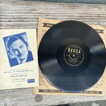 【SP盤 78RPM レコード】VICTOR YOUNG / THE CALL OF FAR-AWAY HILLS / TEICHIKU JAPAN/DECCA DE-165(盤面 /ジャケット : VG+/VG+) _画像1