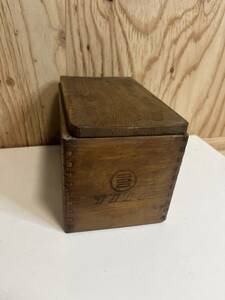 [ Showa Retro ] operation goods sun sinA type iron tree box attaching three confidence electro- vessel antique household goods consumer electronics electrical appliances collection old tool Vintage 