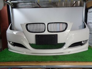 BMW 320i[VA20] передний бампер [ цвет :300( Alpine white Ⅲ] дом частного лица рассылка не возможно стоимость доставки необходимо запрос прошу.