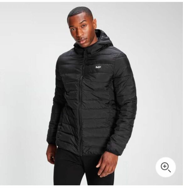 マイプロテインのジャケット　Lightweight Hooded Packable Puffer Jacket - Black
