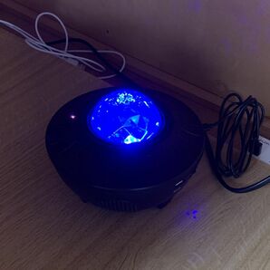 【一円スタート】プラネタリウム 家庭用 スタープロジェクター 雰囲気ライト USB給電式 音楽再生 1円 SEI01_1210の画像3