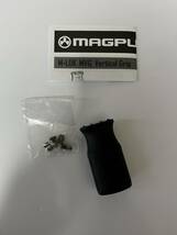 「一円スタート」MAGPUL 　M-LOK用 MVG - Vertical Grip/Black「１円」 GOS01_1083_画像1