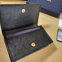 PRADA(プラダ)黒ロゴサイファーノ名刺入れ、カードケース新品　未使用　タグ付き　箱付き　ギャランティカード付き_画像9