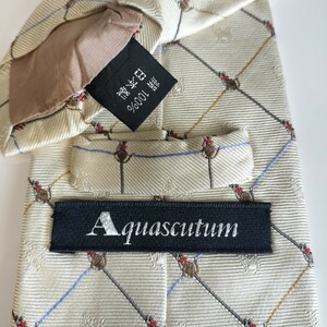 アクアスキュータム（Aquascutum）ベージュチェックネクタイ