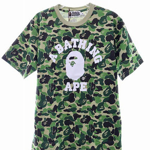 アベイシングエイプ A BATHING APE ABC CAMO COLLEGE TEE M サイズ GREEN カモ カレッジ ロゴ Tシャツ 半袖 グリーン 緑 迷彩 240301の画像1