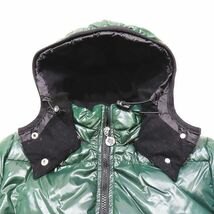 モンクレール MONCLER ダウン ジャケット ブルゾン フード デカワッペン 45308/50/68950 アウター グリーン 0 メンズ▲C1_画像3