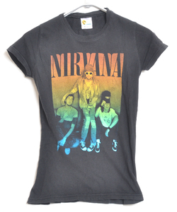 GS7803 ニルバーナ NIRVANA Ｔシャツ 女性 XS 肩32 メール xq