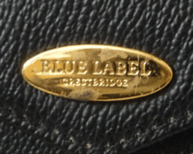 ブルーレーベル クレストブリッジ　BLUE LABEL CRESTBRIDGE　ブラック　ハート柄　レッド　ホワイト　定期入れ　名刺入れ　カードケース_画像4