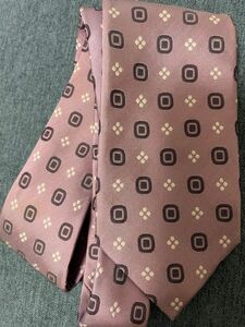 【値下げ】もったいないので、どなたかに、、三越購入のピンク色のネクタイです。