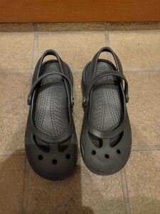 送料無料　crocs　クロックス　シャイナ　C12 18.5