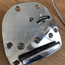 Fender jazzmaster jaguar フローティングトレモロ ロックなし トレモロ アーム ブリッジ_画像2