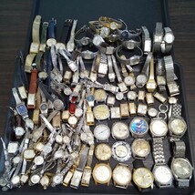 年代物腕時計まとめて SEIKO CITIZEN ORIENT TIMEX など合計100個 レトロ アンティーク ヴィンテージ_画像1