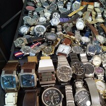 腕時計まとめて SEIKO CITIZEN CASIO G-SHOCK ALBA RADO DIESEL TECHNOS NIXON RICOH ORIENT ELGIN CK FOSSIL swatchなど合計310個_画像5