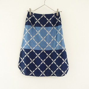//minamina *hana tile silk Blend trapezoid skirt * bottoms blue group flair lustre mina perhonen(sk1-2402-386)[21C42]
