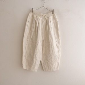 //【定価3.9万】カディー&コー Khadi and Co *キルテッドパンツ*M生成ウエストゴムイージーゆったり(33-2402-843)【22C42】