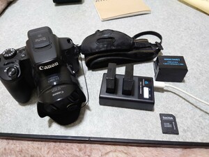中古美品Canon SX70HS PowerShot　デジカメ4K Wi-Fi65倍ズーム　送料無料