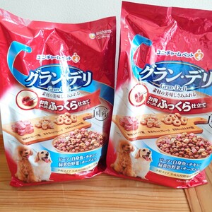 グラン デリ　成犬用　カリカリ　味わいビーフ仕立て　1.7kg 2袋　2024/12期限