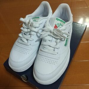 美品☆ Reebok CLUB C 85 スニーカー 23.5cm