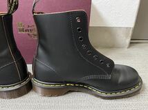 極美品　Dr.Martens MADE IN ENGLAND VINTAGE 1460 BLACK サイズ7 26cm 8ホール dr マーチン　茶芯 イングランド　ドクターマーチン_画像3