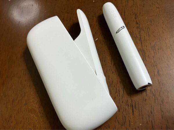 IQOS 3 DUO アイコス　デュオ　ウォームホワイト ホワイト アイコス