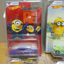 Hot Wheels minions minion ホットウィール ミニカー ミニオンズ ミニオン minicar プロテクター コレクション 車 置物 飾り レア 希少_画像2