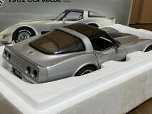 1/18 CHEVROLET CORVETTE 1982 COLLECTOR EDITON　コルベット　C3_画像3