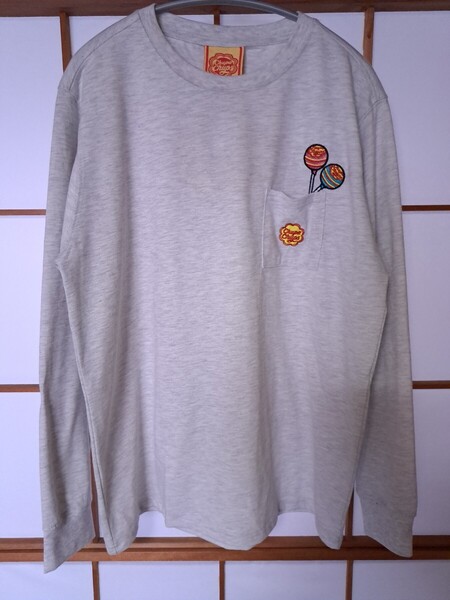 新品未使用 Chupa Chups メンズ L 長袖Tシャツ ロンT ルームウェア パジャマ 送料無料即決 Aら ワッペン チュッパチャプス