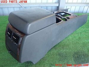 2UPJ-94057540]VW トゥアレグ(7LBHKS)センターコンソール 中古