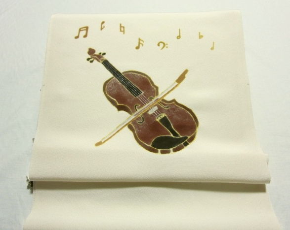 [Violín y notas musicales] Hama chirimen de seda pura ◆ Todo pintado a mano teñido con Yuzen ◆ Tela Nagoya obi de 9 pulgadas ◆ Sin medida, banda, Obi de Nagoya, sin medida