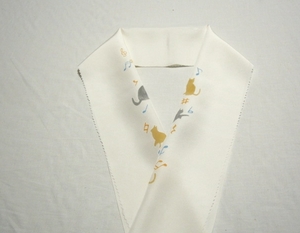 Art hand Auction ▼Pure silk Tango crepe half collar [Cat and musical notes] Hand-painted Yuzen dyeing▼New, women's kimono, kimono, Japanese accessories, Half collar